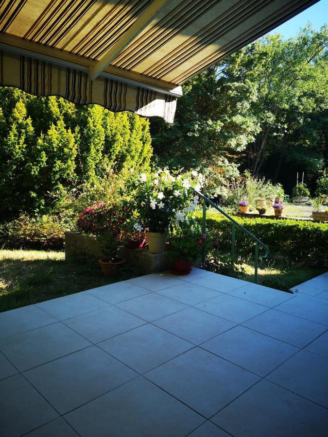 Chez Eliane Appartement Villeneuve-la-Comptal Buitenkant foto
