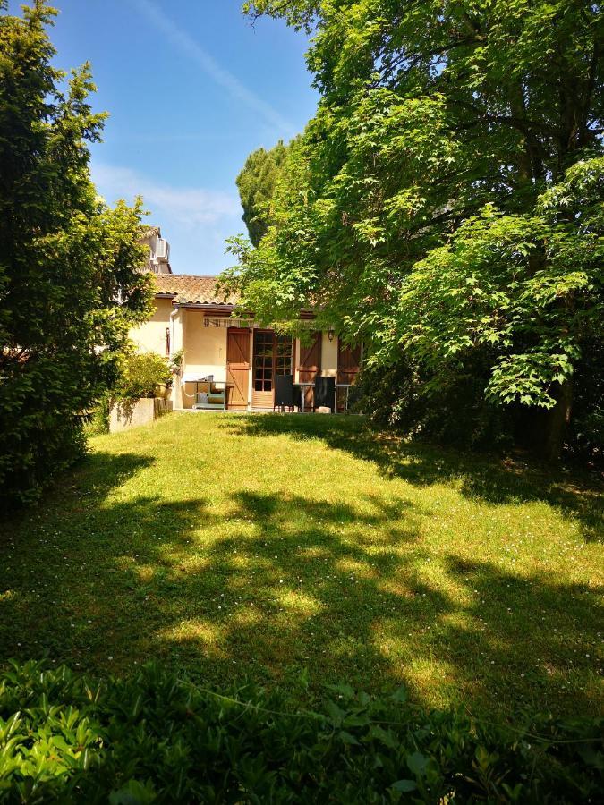 Chez Eliane Appartement Villeneuve-la-Comptal Buitenkant foto