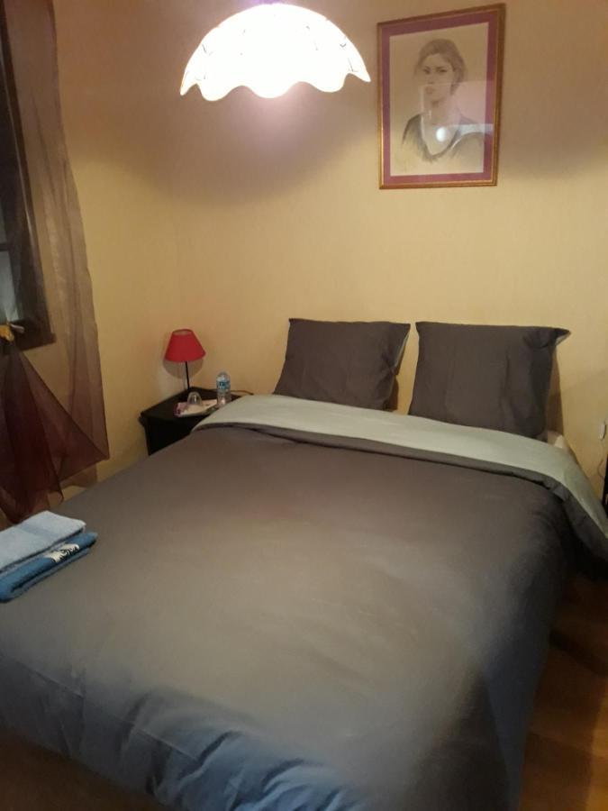 Chez Eliane Appartement Villeneuve-la-Comptal Buitenkant foto