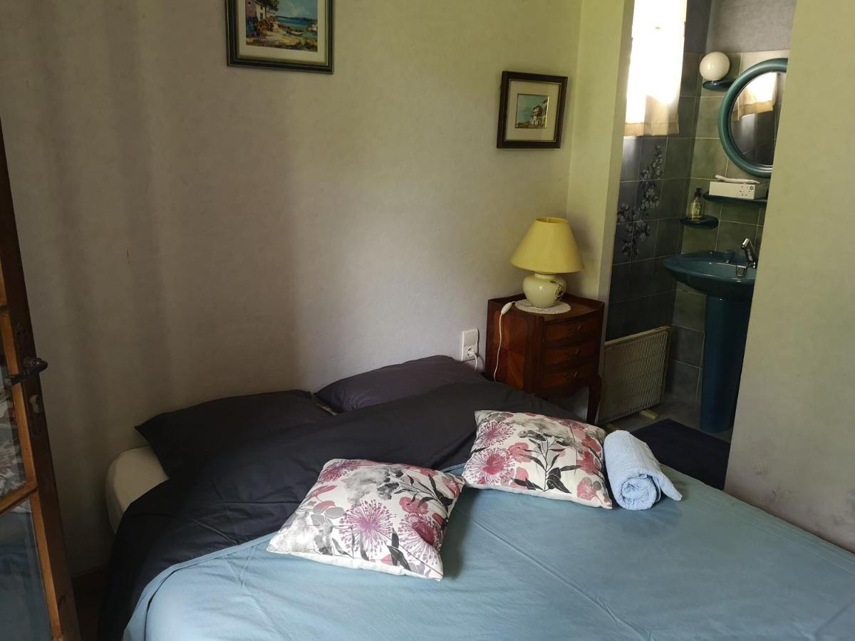 Chez Eliane Appartement Villeneuve-la-Comptal Buitenkant foto